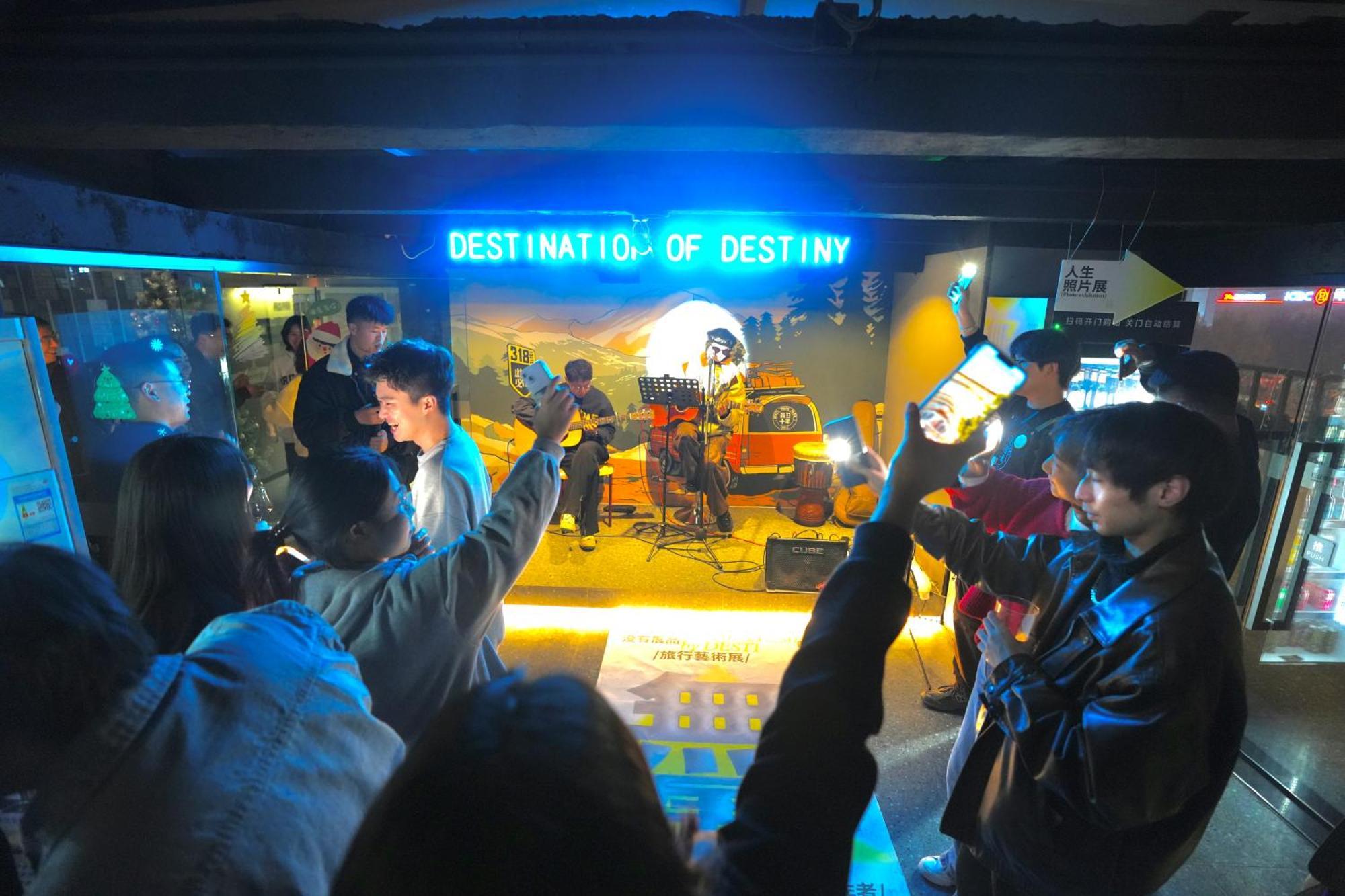Chengdu Desti Youth Park Hostel Taikooli Eksteriør billede